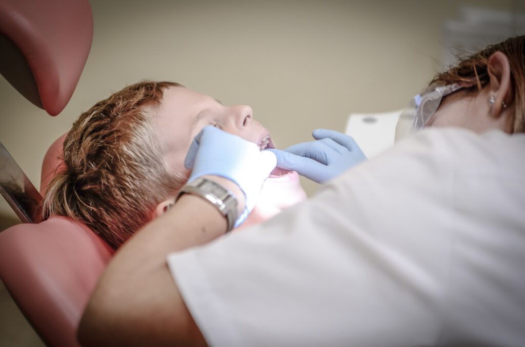 6 Vital Reasons to Offer Dental Services to Employees